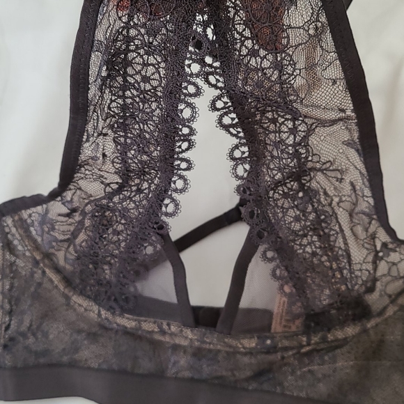 BUY 1 GET 1 FREE VICTORIA SECRET VERY SEXY BRA - Picture 6 of 13